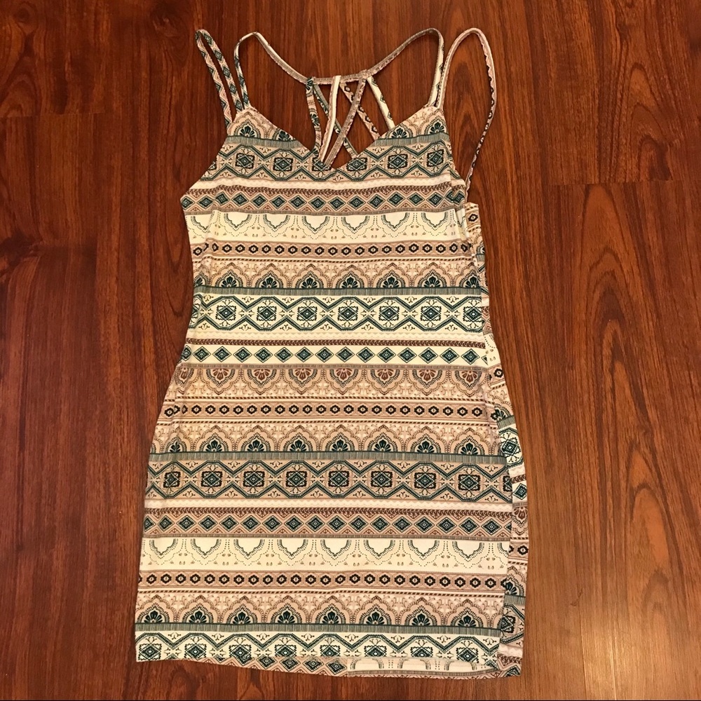 CHARLOTTE RUSSE | Patterned Mini Dress